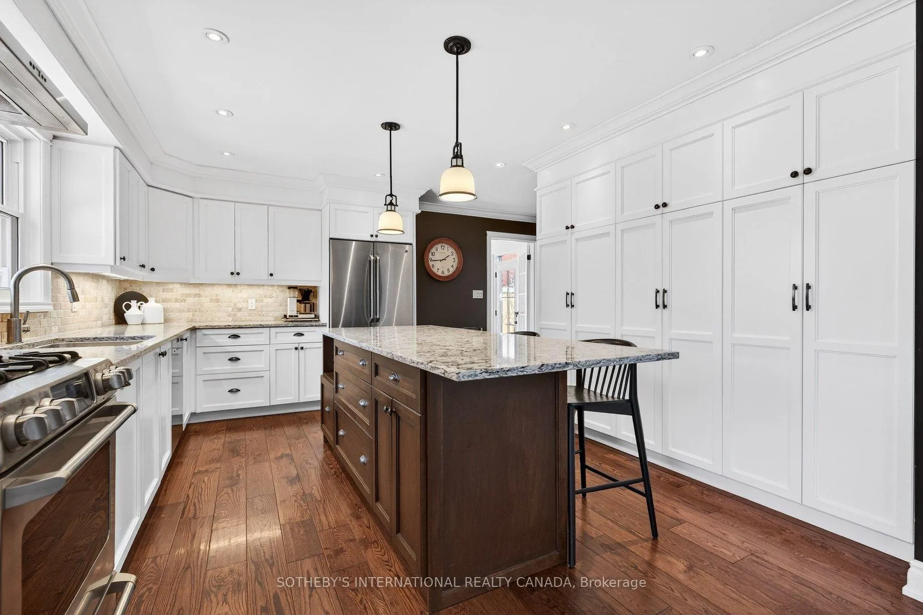 Photo 14 of 1582 Frontenac Place, Burlington, Tyandaga — HOMEH