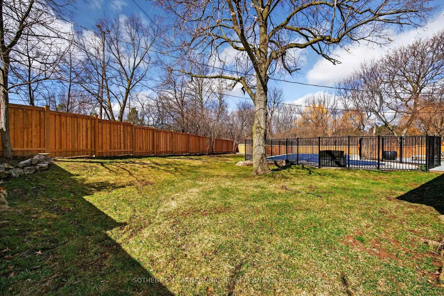 Photo 39 of 1582 Frontenac Place, Burlington, Tyandaga — HOMEH
