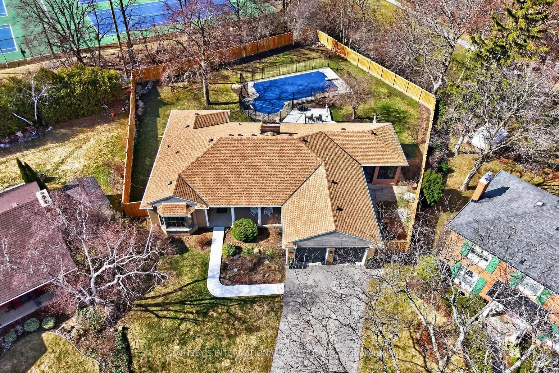 Photo 43 of 1582 Frontenac Place, Burlington, Tyandaga — HOMEH