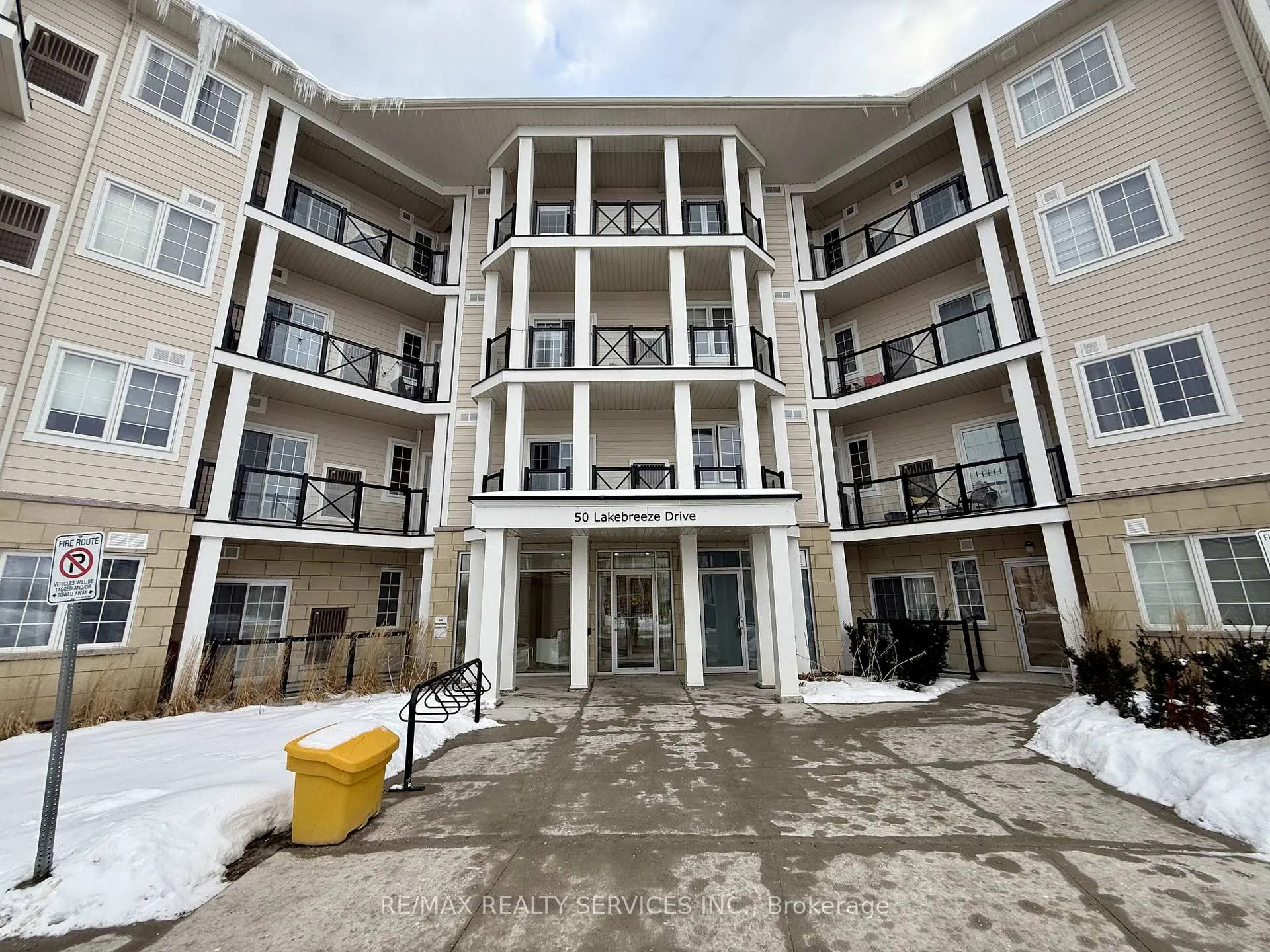 Front of Unit 229, 50 Lakebreeze Drive