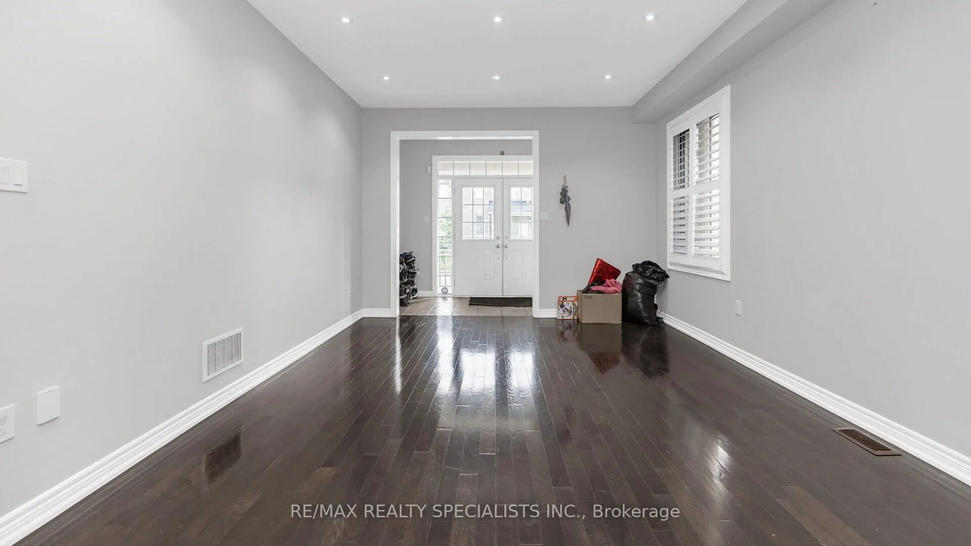 Photo 7 of 132 Allegro Drive, Brampton, Credit Valley — HOMEH