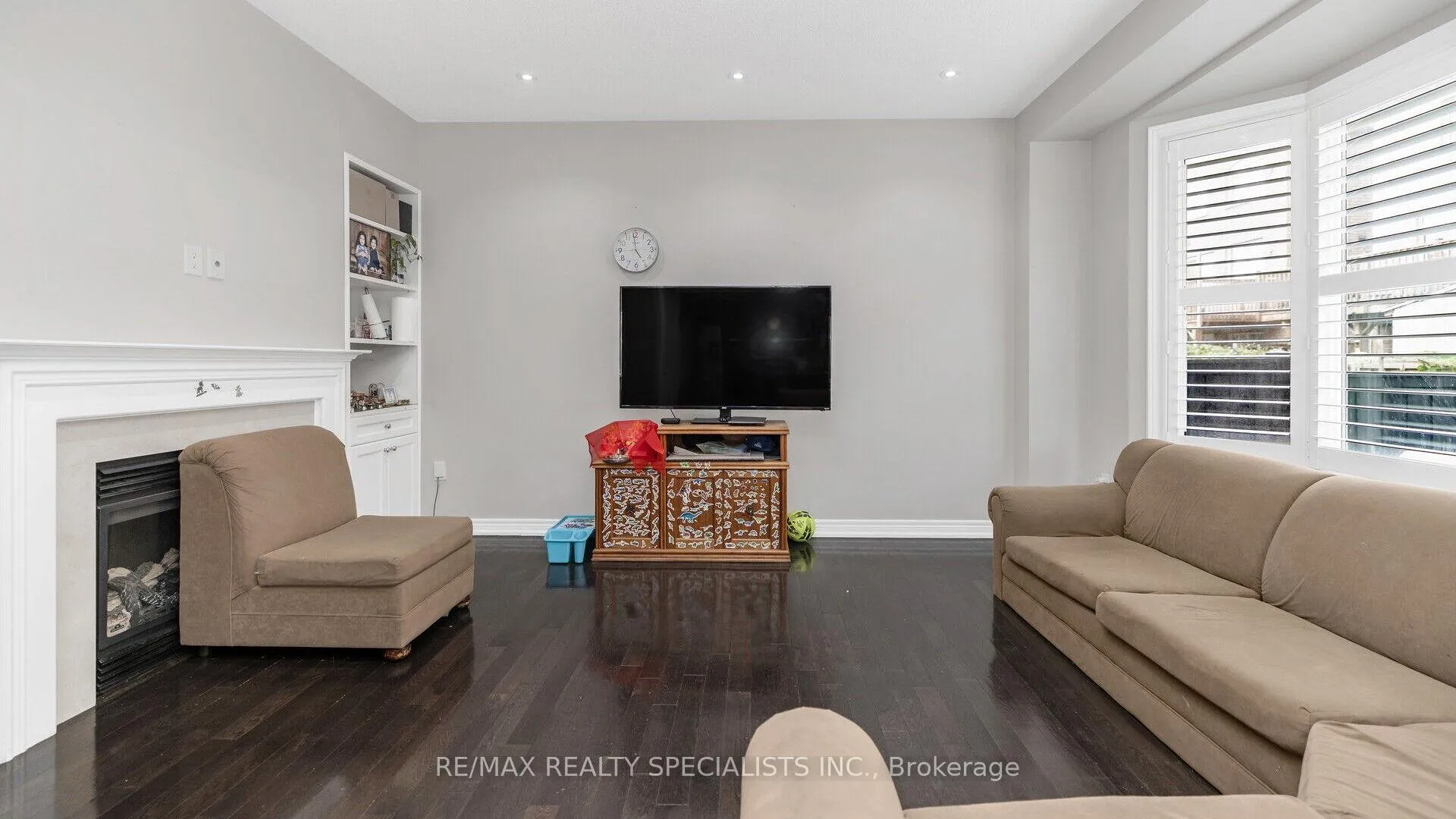 Photo 9 of 132 Allegro Drive, Brampton, Credit Valley — HOMEH