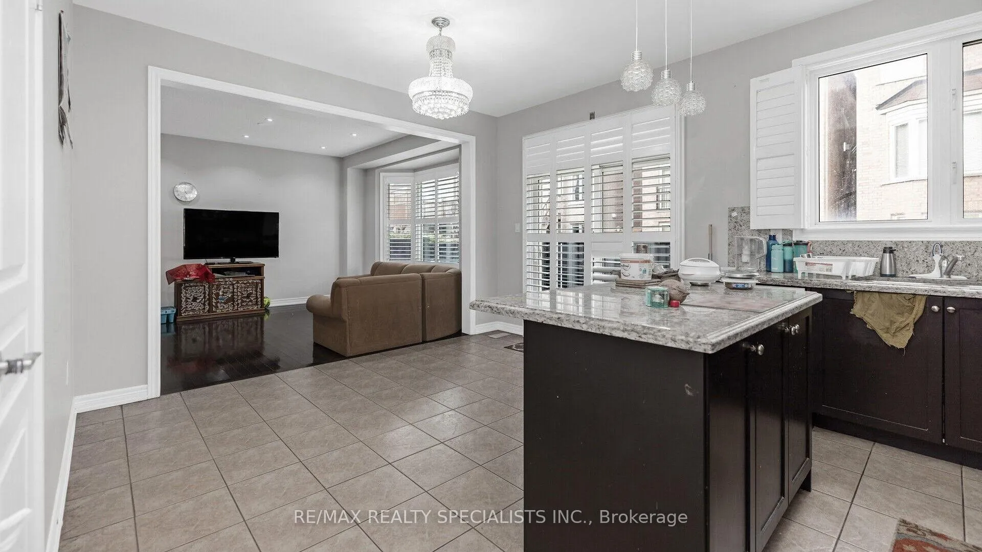 Photo 14 of 132 Allegro Drive, Brampton, Credit Valley — HOMEH
