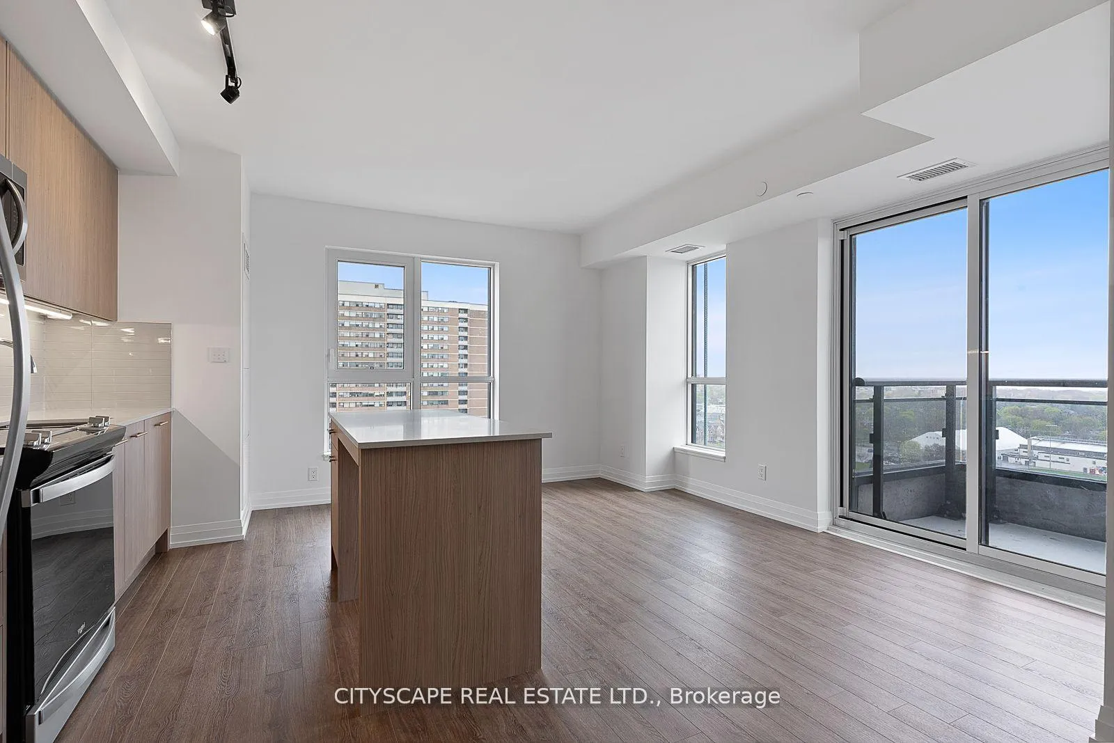 Photo 4 of Unit 2207, 286 Main Street, Toronto, East End-Danforth — HOMEH