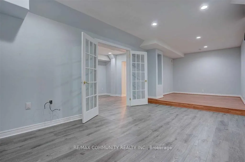 Photo 8 of Unit Bsmt, 208 Twyn Rivers Drive, Pickering, Rougemount — HOMEH