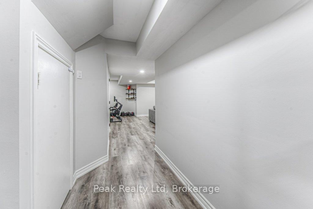 Photo 10 of 583 Windflower Crescent, Kitchener — HOMEH