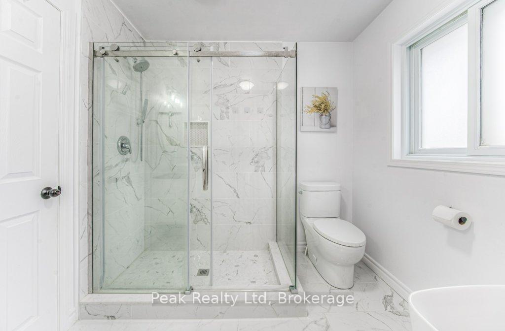 Photo 13 of 583 Windflower Crescent, Kitchener — HOMEH