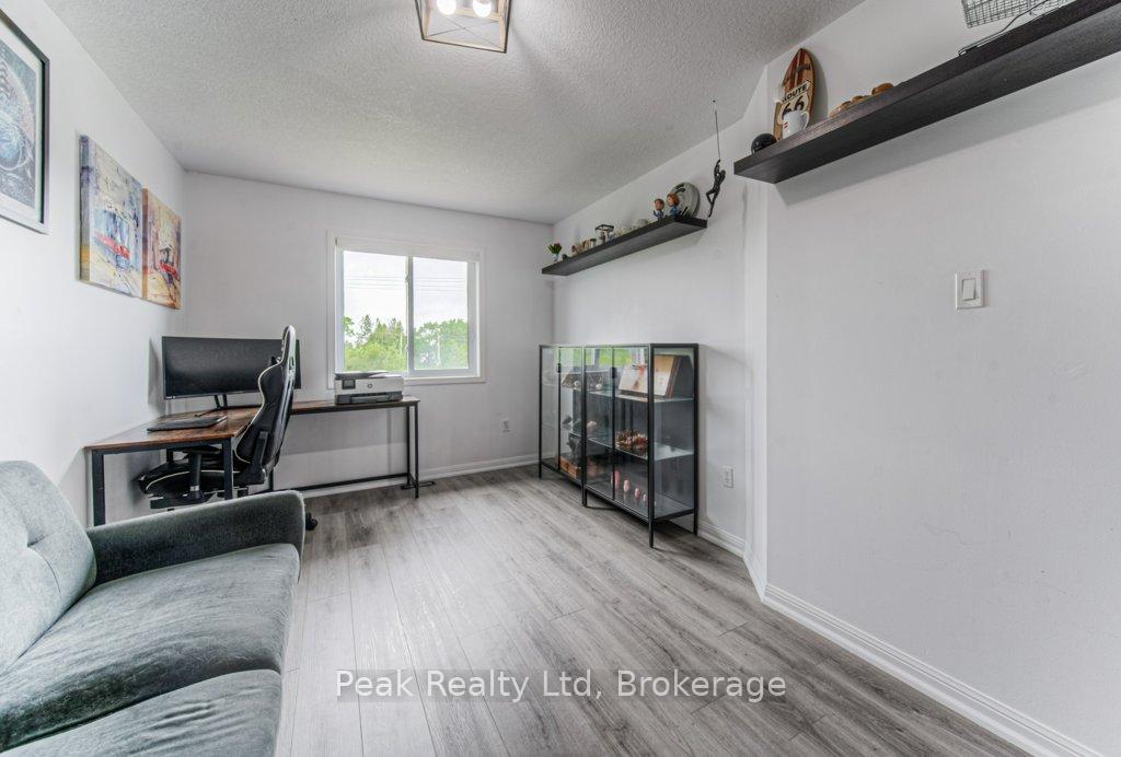 Photo 21 of 583 Windflower Crescent, Kitchener — HOMEH