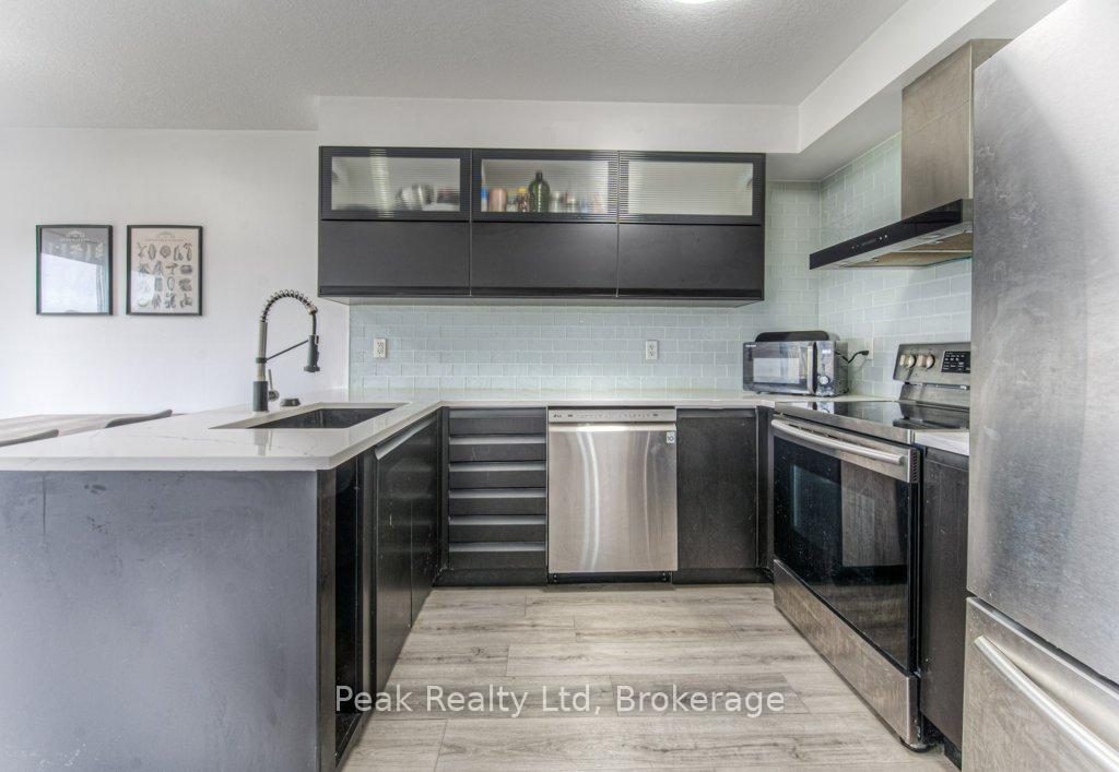 Photo 28 of 583 Windflower Crescent, Kitchener — HOMEH