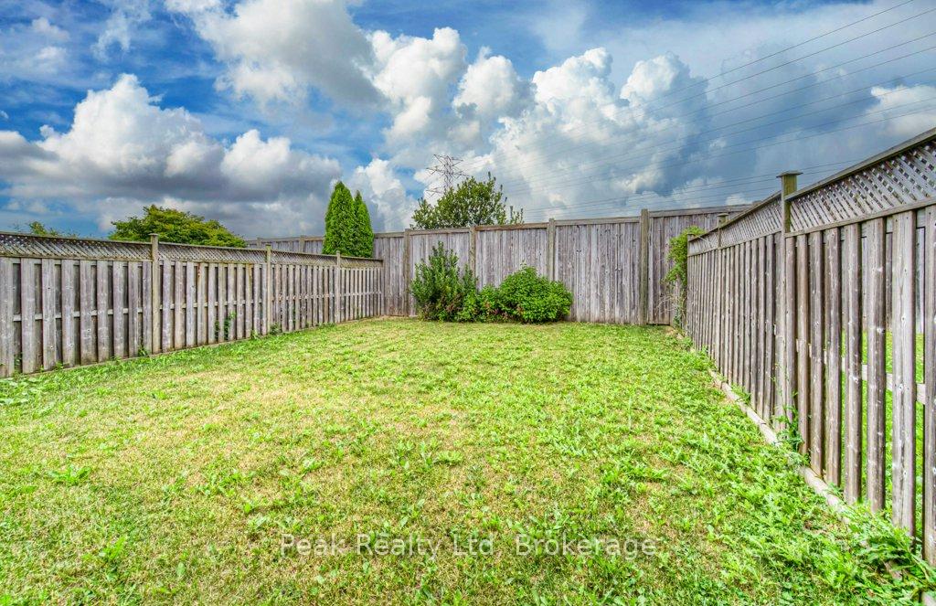 Photo 38 of 583 Windflower Crescent, Kitchener — HOMEH