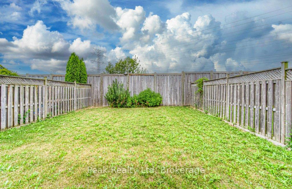 Photo 39 of 583 Windflower Crescent, Kitchener — HOMEH