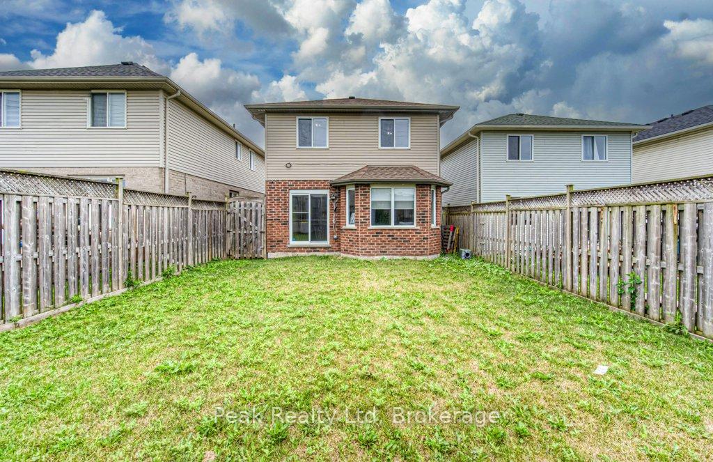 Photo 42 of 583 Windflower Crescent, Kitchener — HOMEH