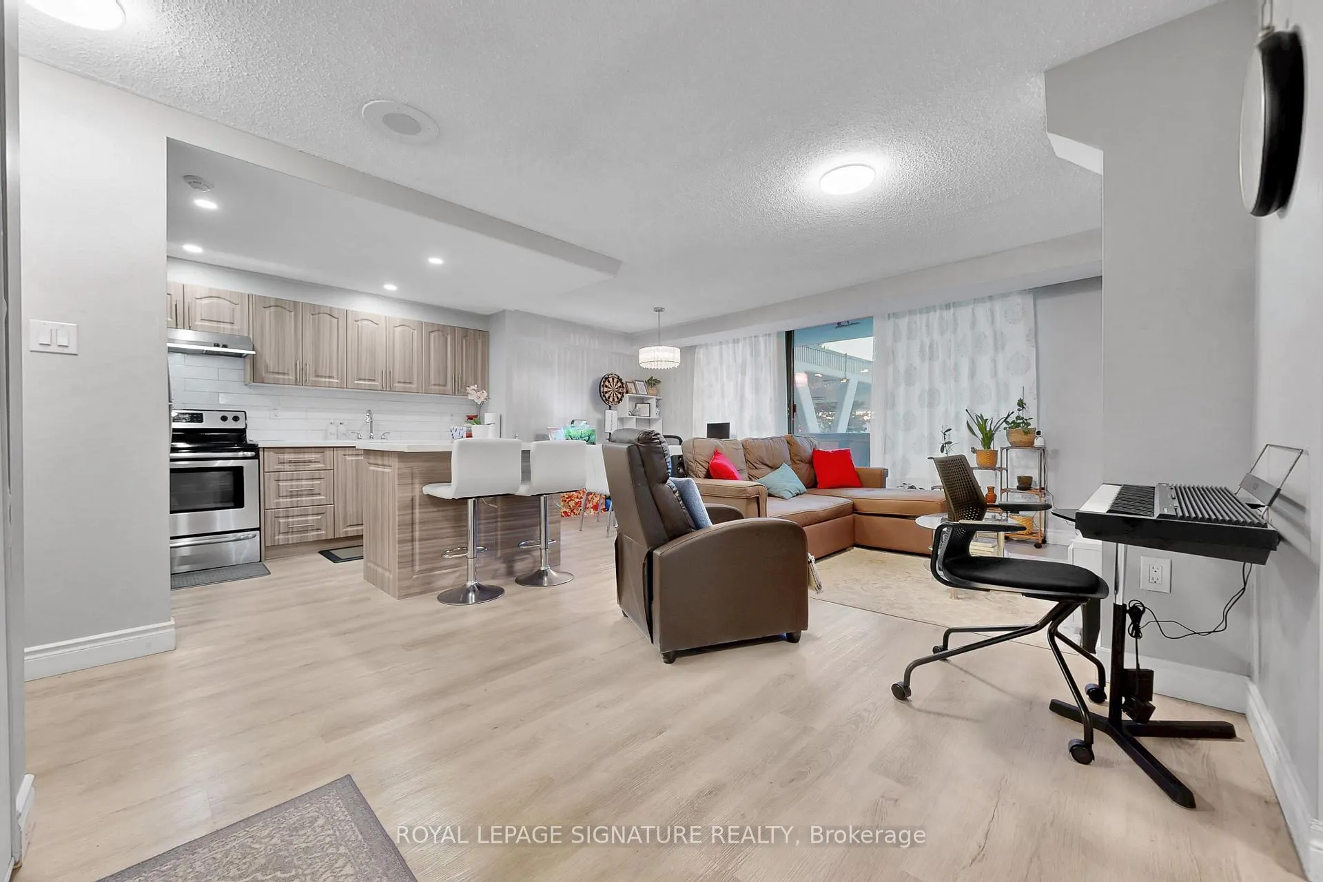 Photo 4 of Unit 101, 301 Prudential Drive, Scarborough, Dorset Park — HOMEH