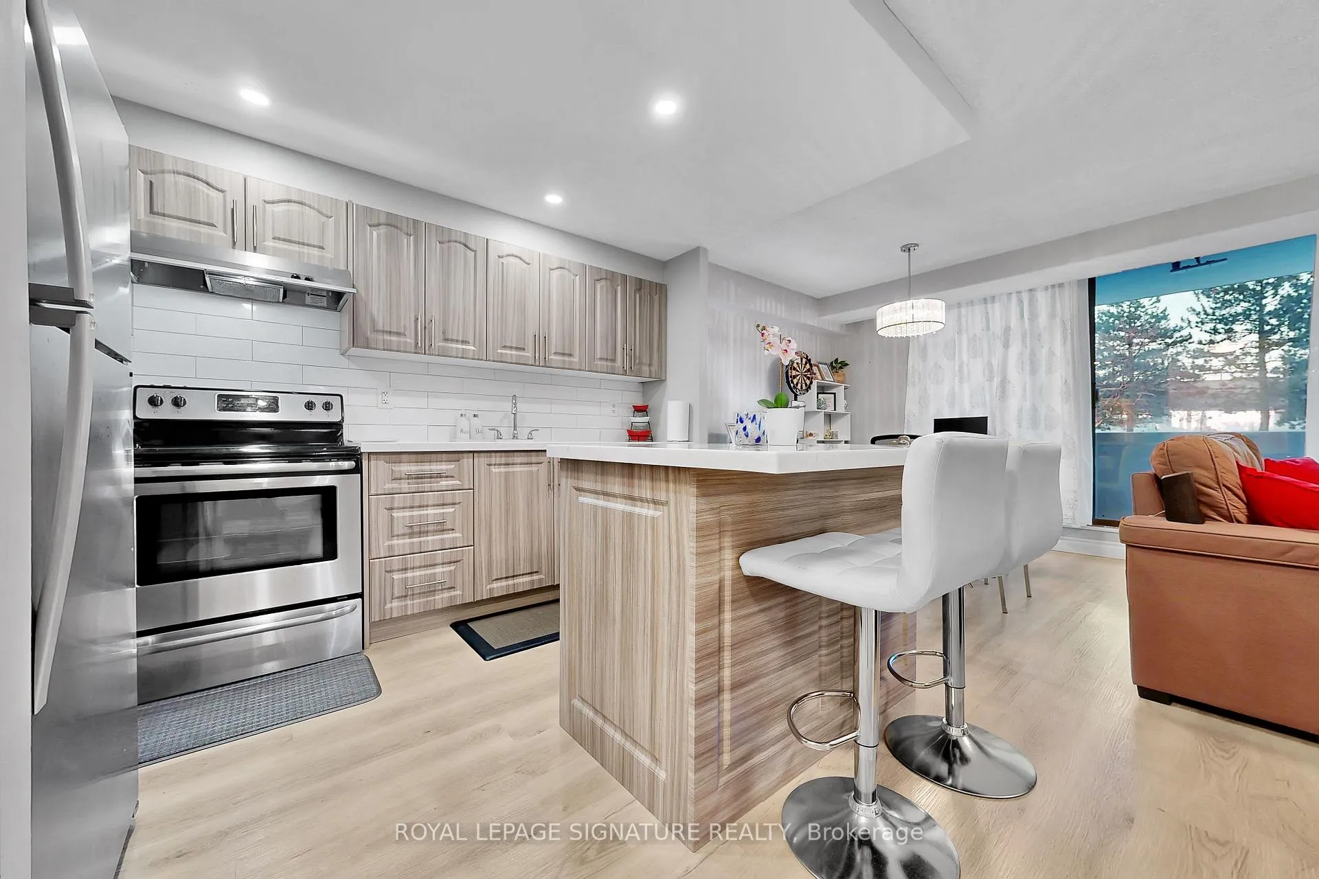 Photo 10 of Unit 101, 301 Prudential Drive, Scarborough, Dorset Park — HOMEH