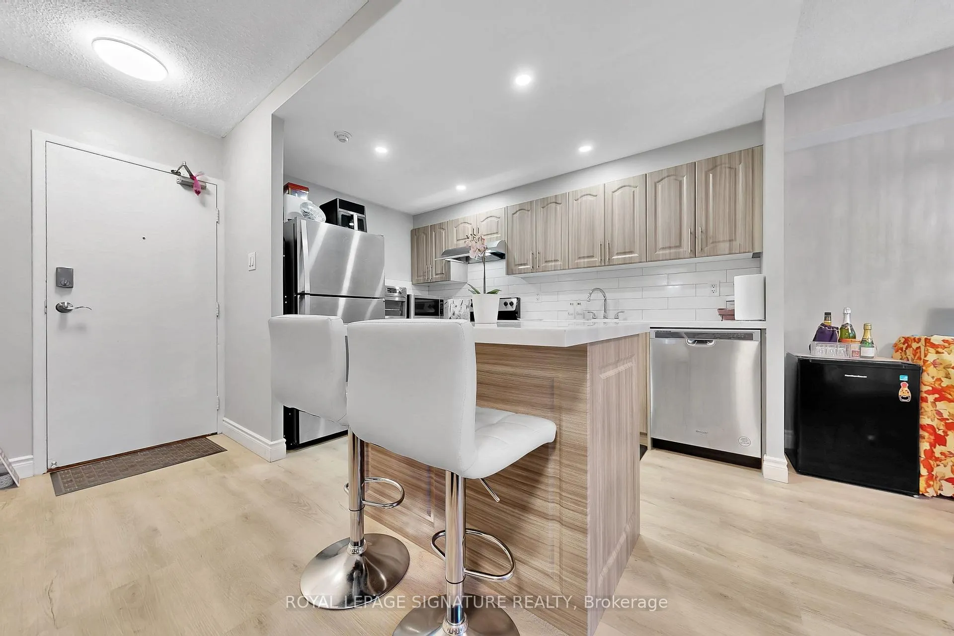 Photo 11 of Unit 101, 301 Prudential Drive, Scarborough, Dorset Park — HOMEH
