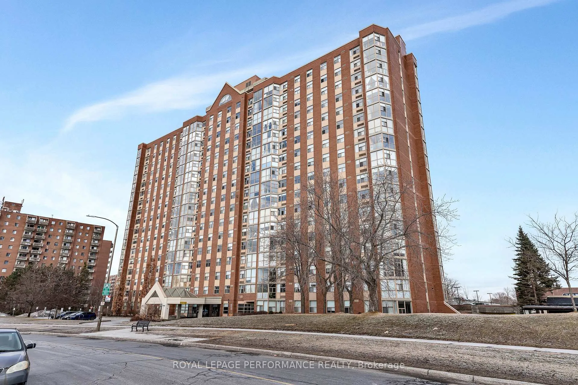 Photo 31 of Unit 1512, 2760 Carousel Crescent, Ottawa, Emerald Woods/Sawmill Creek — HOMEH
