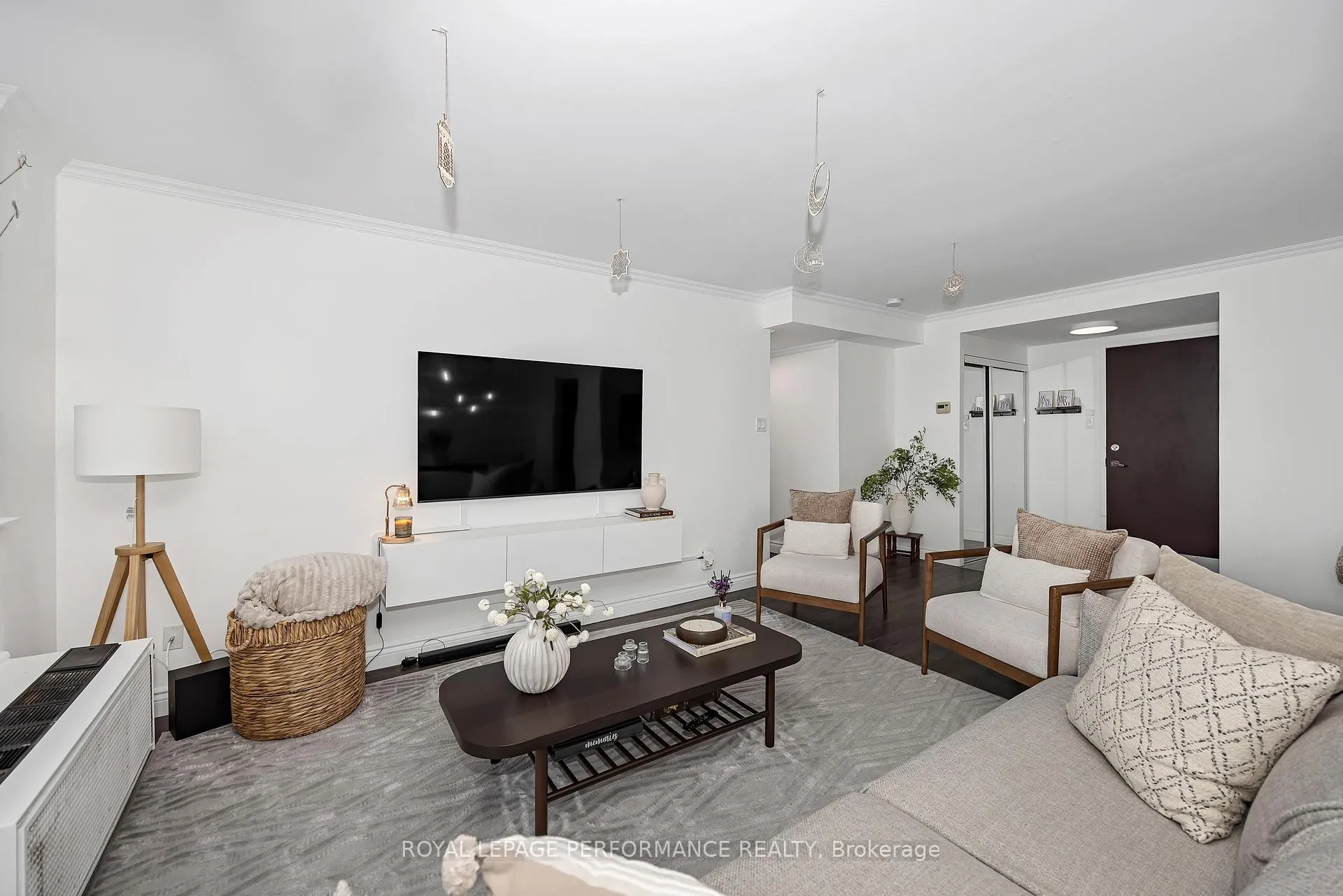 Photo 5 of Unit 1512, 2760 Carousel Crescent, Ottawa, Emerald Woods/Sawmill Creek — HOMEH
