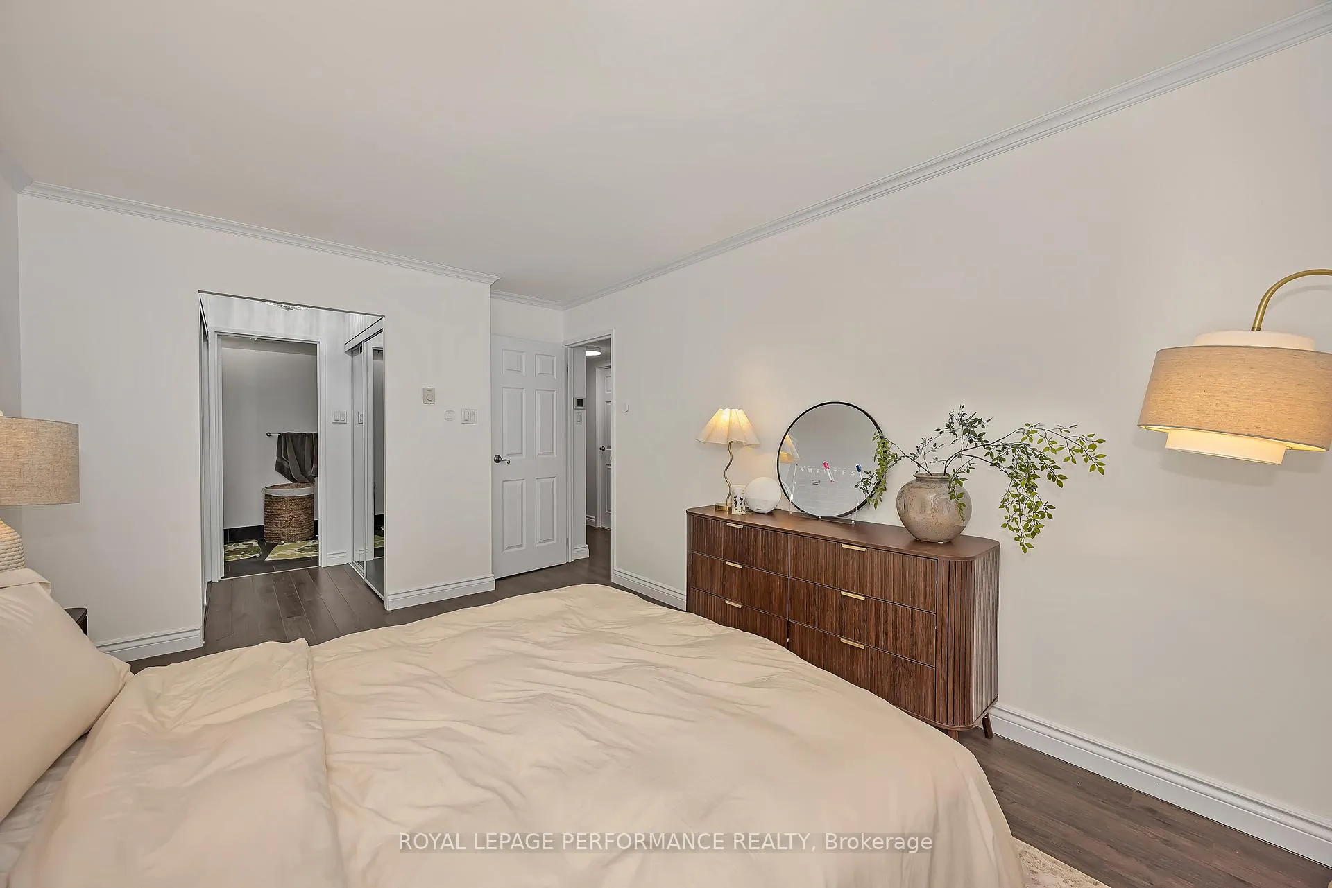 Photo 14 of Unit 1512, 2760 Carousel Crescent, Ottawa, Emerald Woods/Sawmill Creek — HOMEH