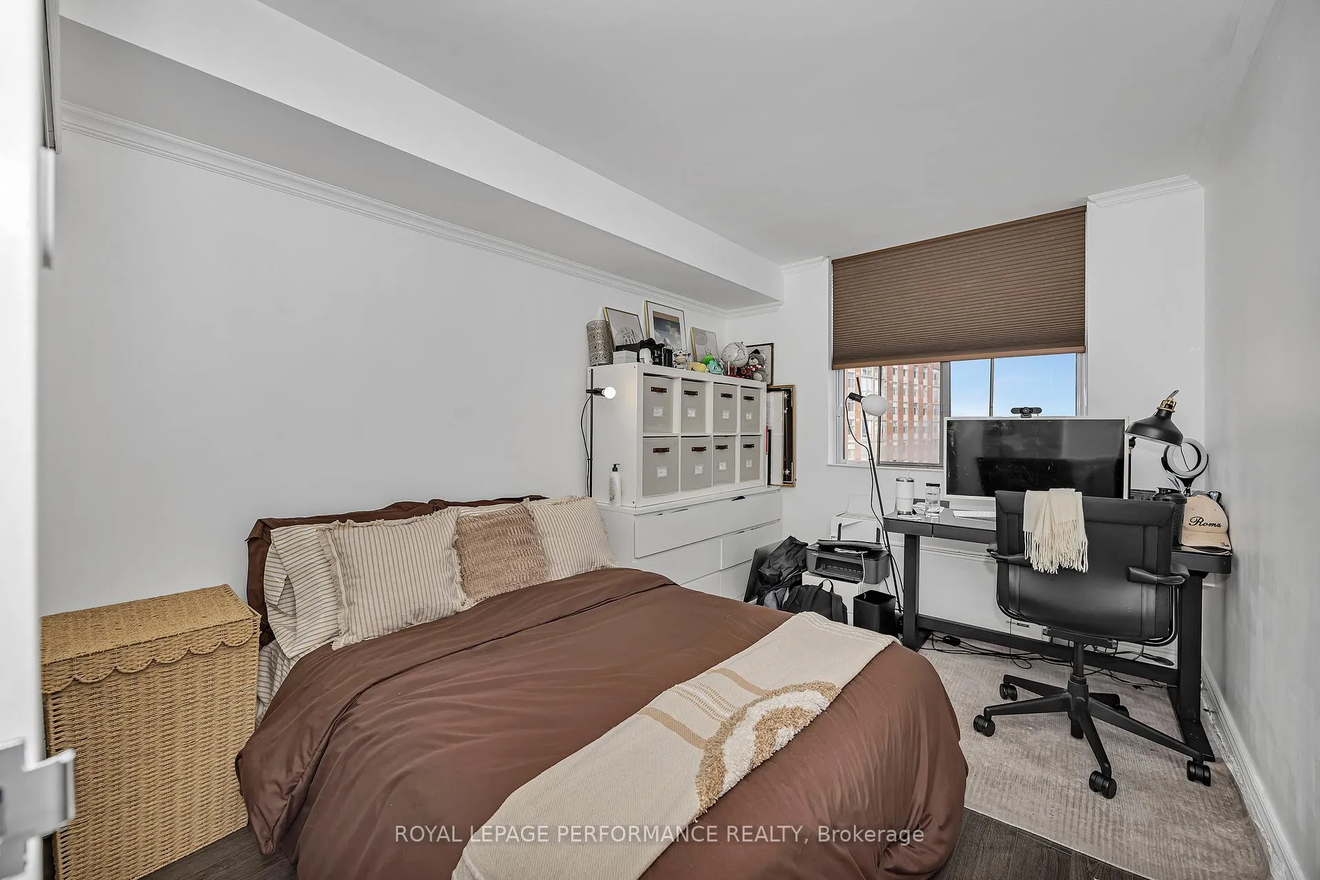 Photo 16 of Unit 1512, 2760 Carousel Crescent, Ottawa, Emerald Woods/Sawmill Creek — HOMEH