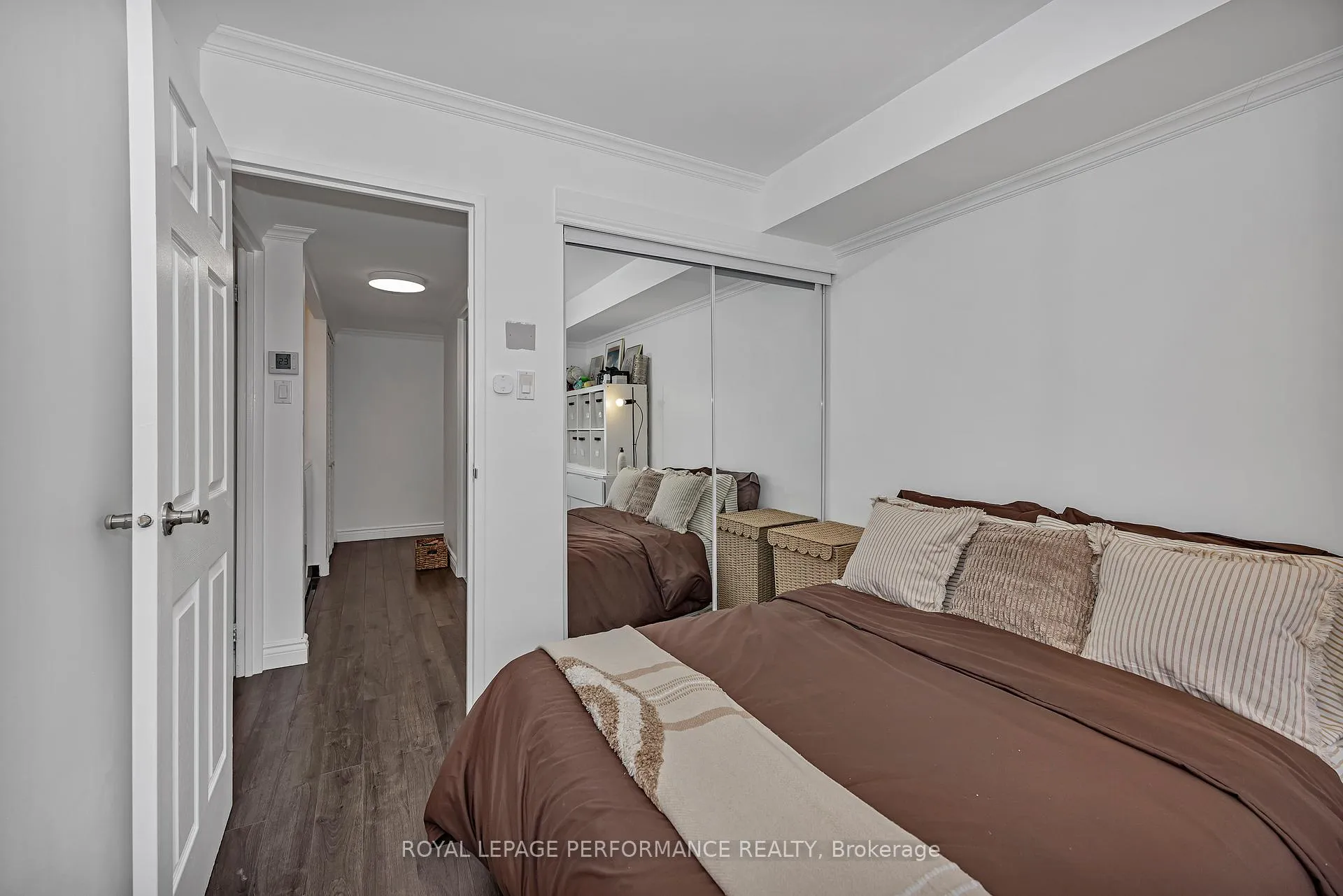 Photo 17 of Unit 1512, 2760 Carousel Crescent, Ottawa, Emerald Woods/Sawmill Creek — HOMEH