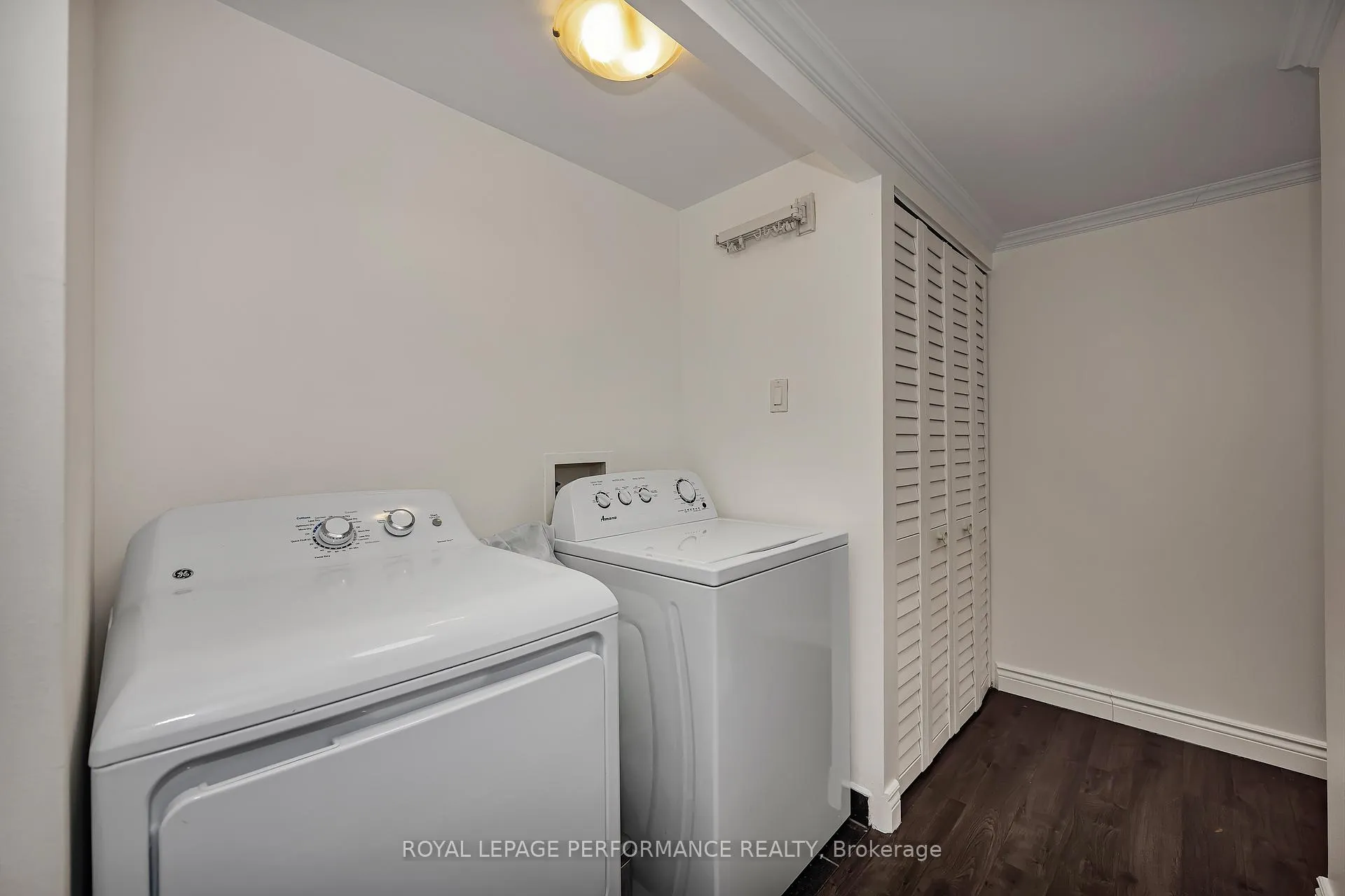 Photo 20 of Unit 1512, 2760 Carousel Crescent, Ottawa, Emerald Woods/Sawmill Creek — HOMEH