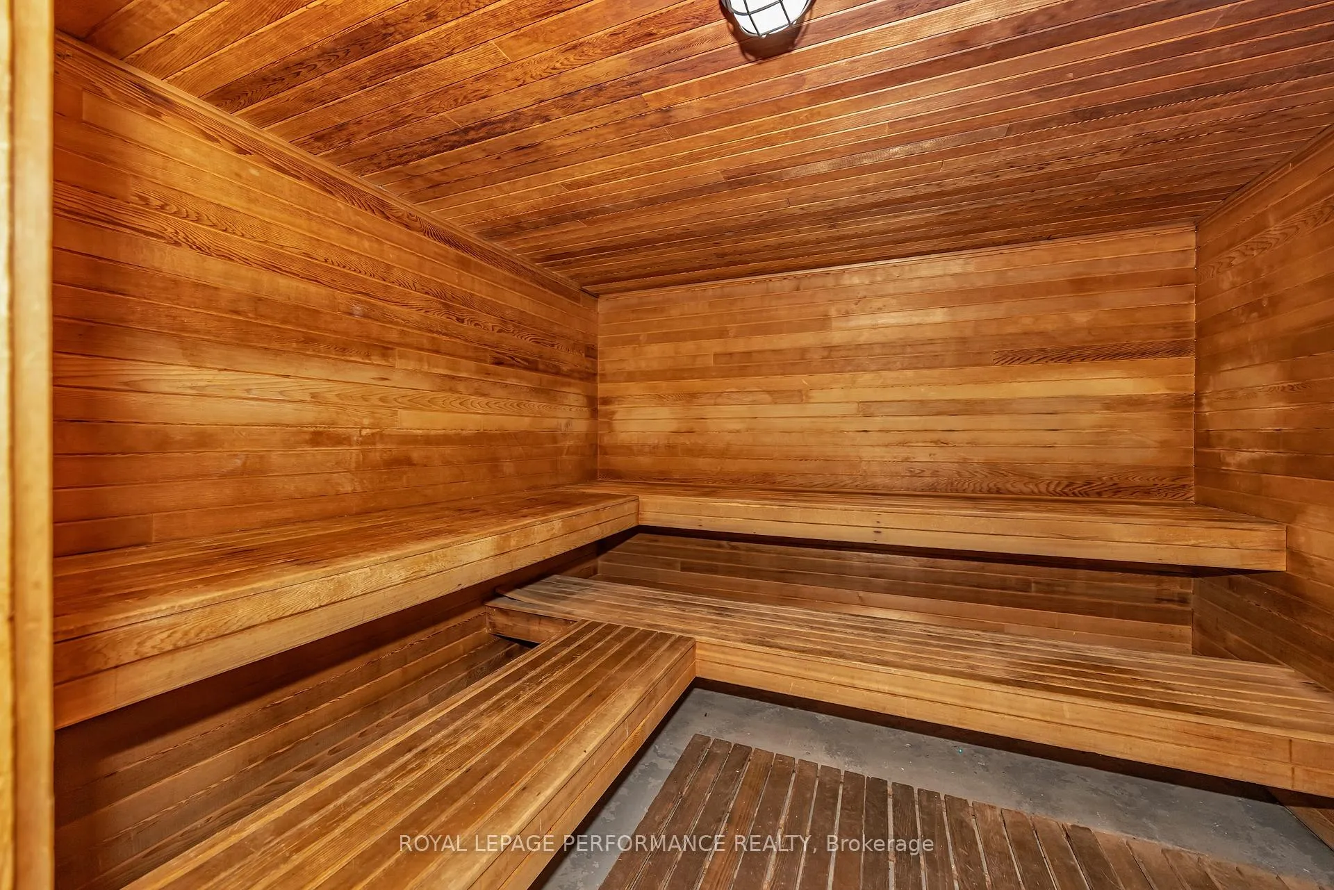 Photo 22 of Unit 1512, 2760 Carousel Crescent, Ottawa, Emerald Woods/Sawmill Creek — HOMEH