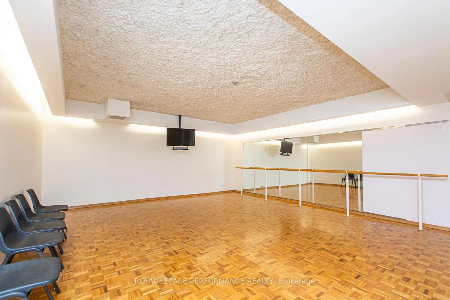Photo 25 of Unit 1512, 2760 Carousel Crescent, Ottawa, Emerald Woods/Sawmill Creek — HOMEH