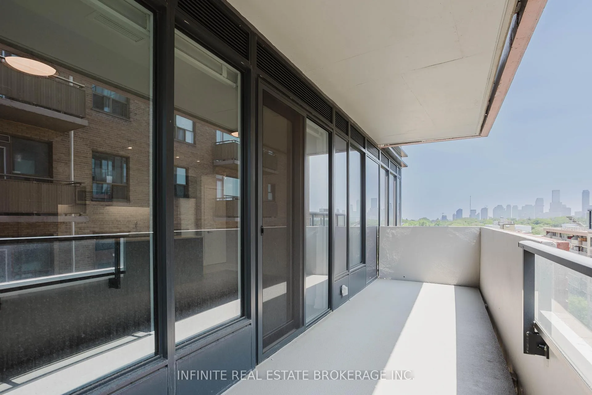 Photo 7 of Unit 803, 2525 Bathurst Street, Toronto, Forest Hill North — HOMEH