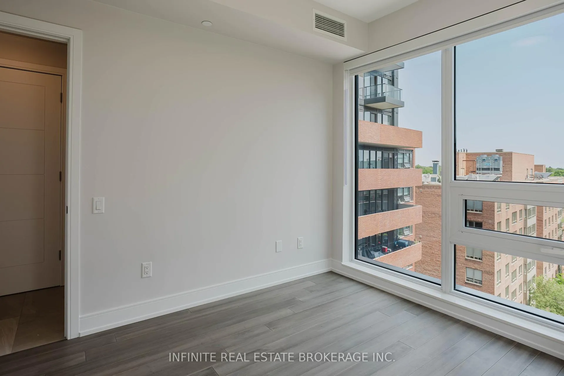 Photo 12 of Unit 803, 2525 Bathurst Street, Toronto, Forest Hill North — HOMEH