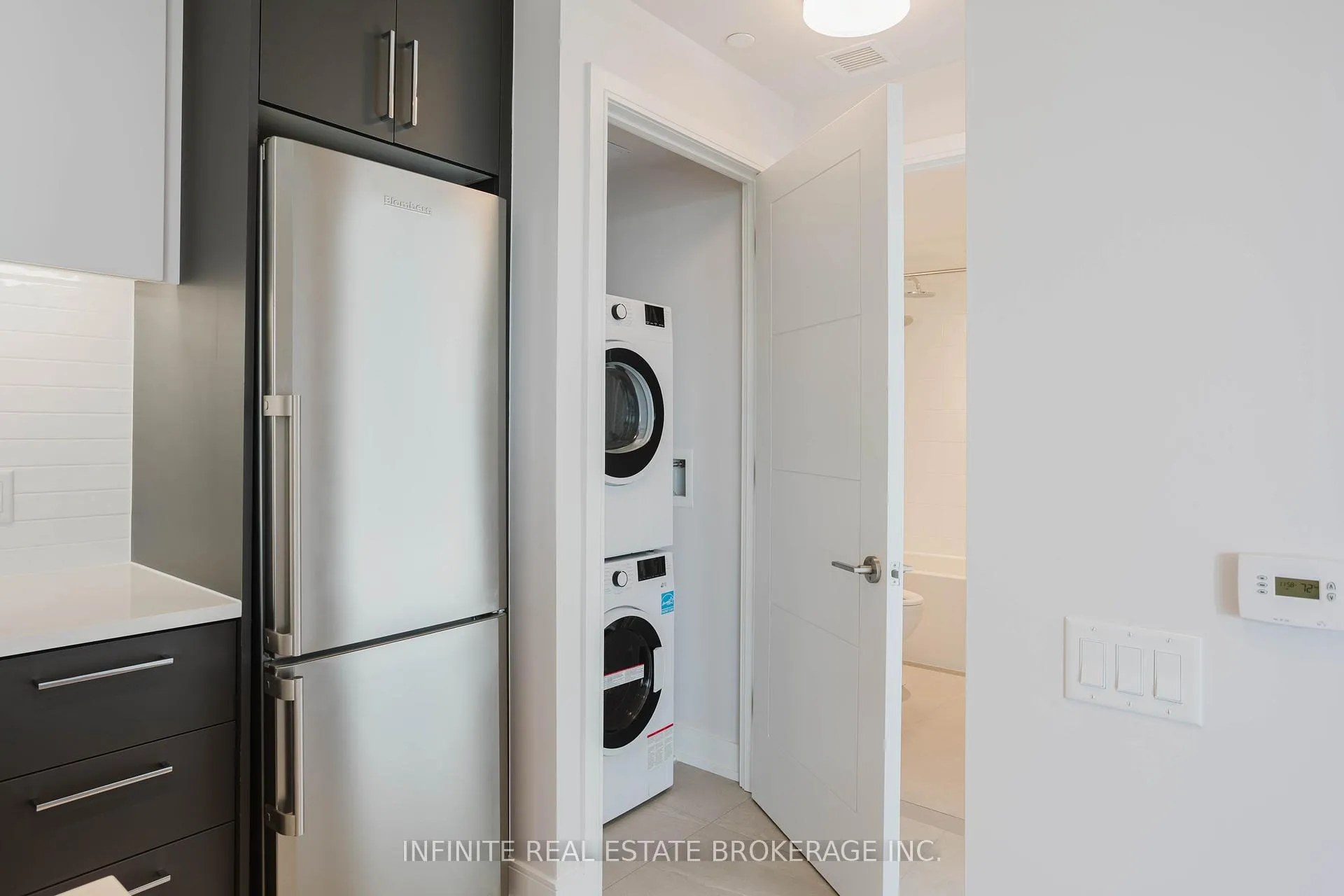 Photo 14 of Unit 803, 2525 Bathurst Street, Toronto, Forest Hill North — HOMEH