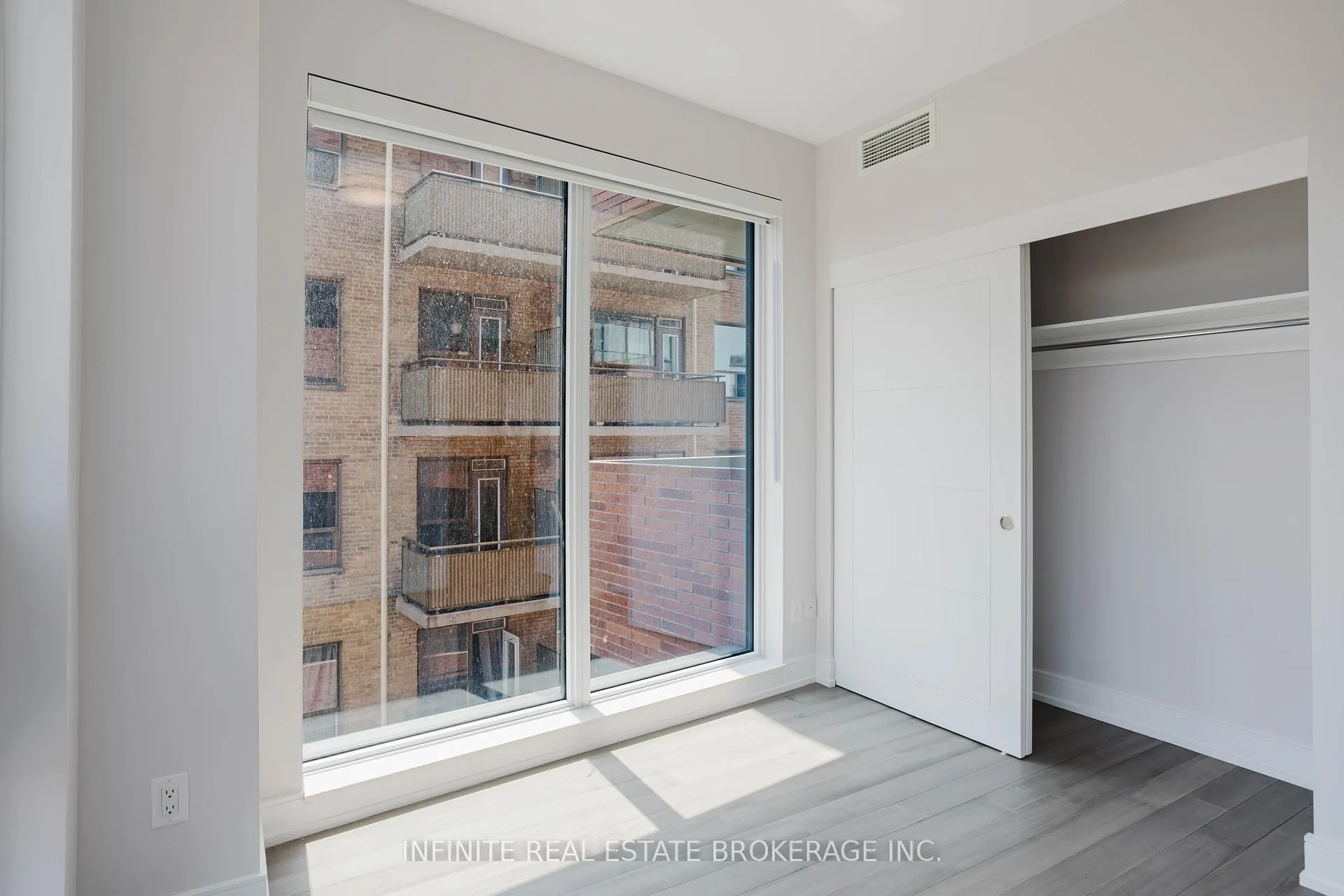Photo 15 of Unit 803, 2525 Bathurst Street, Toronto, Forest Hill North — HOMEH