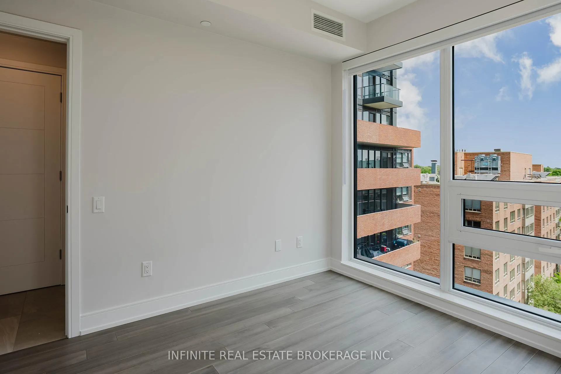 Photo 16 of Unit 803, 2525 Bathurst Street, Toronto, Forest Hill North — HOMEH