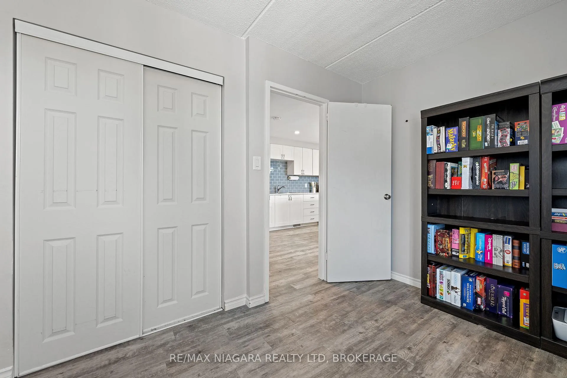 Photo 9 of Unit 308, 198 Scott Street, St. Catharines, Fairview — HOMEH