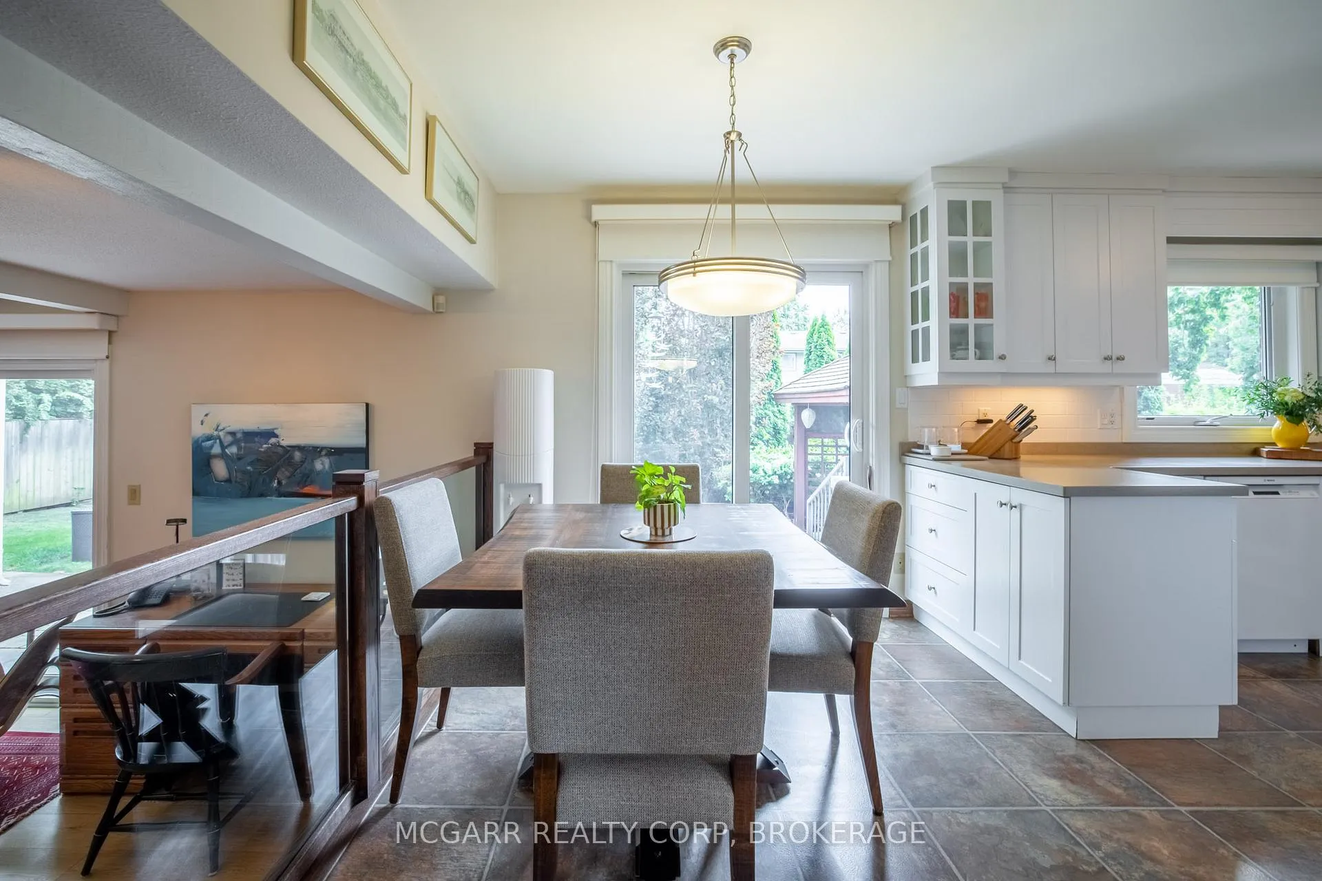 Photo 12 of 11 Lantana Circle, St. Catharines, Lakeshore — HOMEH