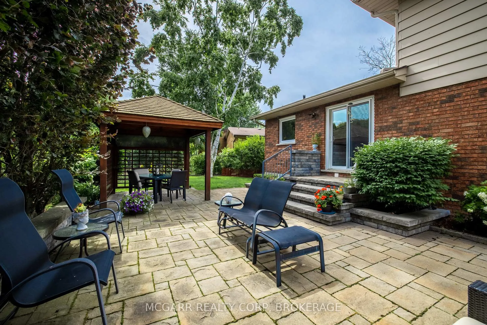Photo 38 of 11 Lantana Circle, St. Catharines, Lakeshore — HOMEH