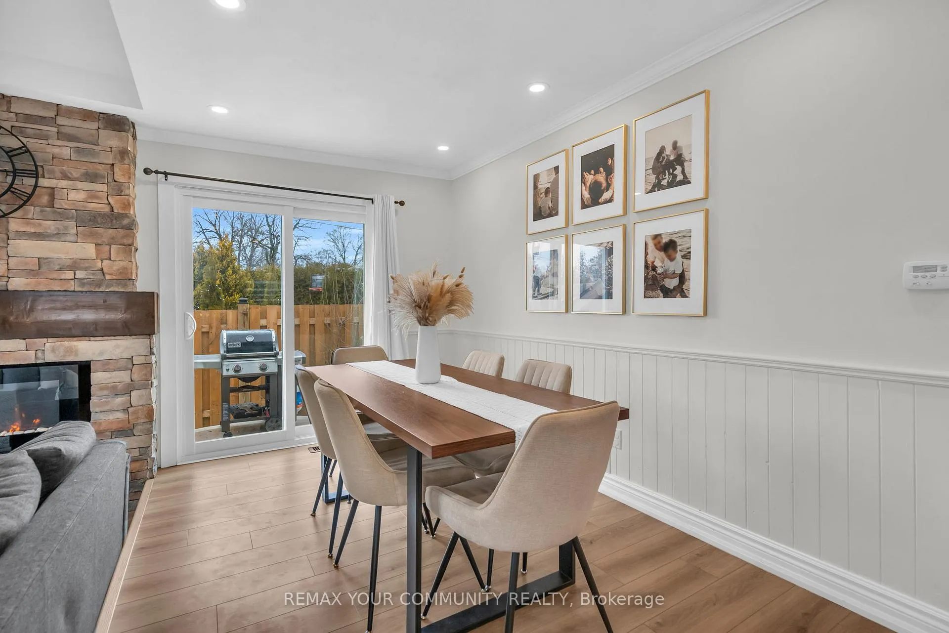 Photo 14 of 20 Farley Circle, Georgina, Historic Lakeshore Communities — HOMEH