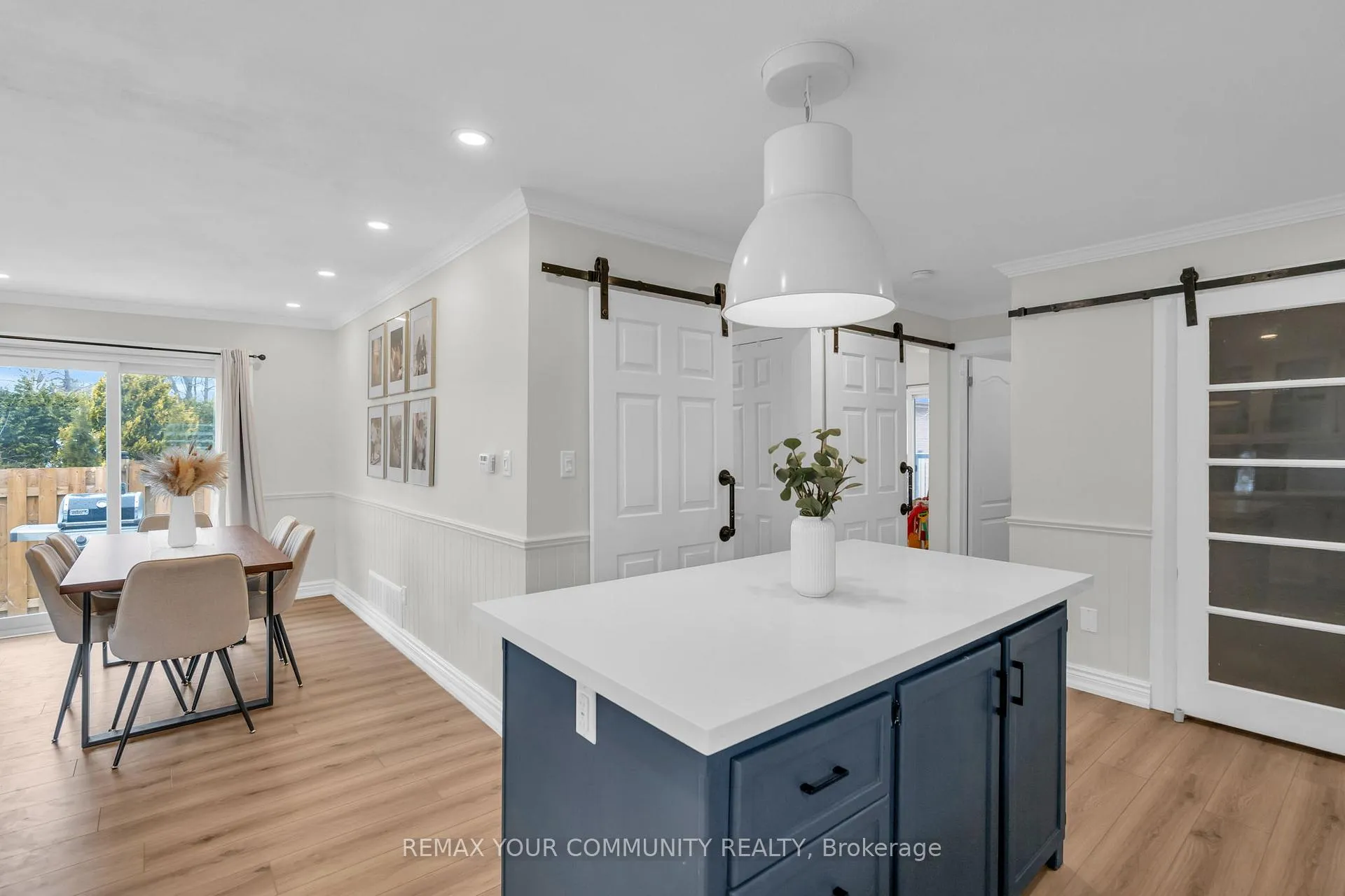 Photo 18 of 20 Farley Circle, Georgina, Historic Lakeshore Communities — HOMEH