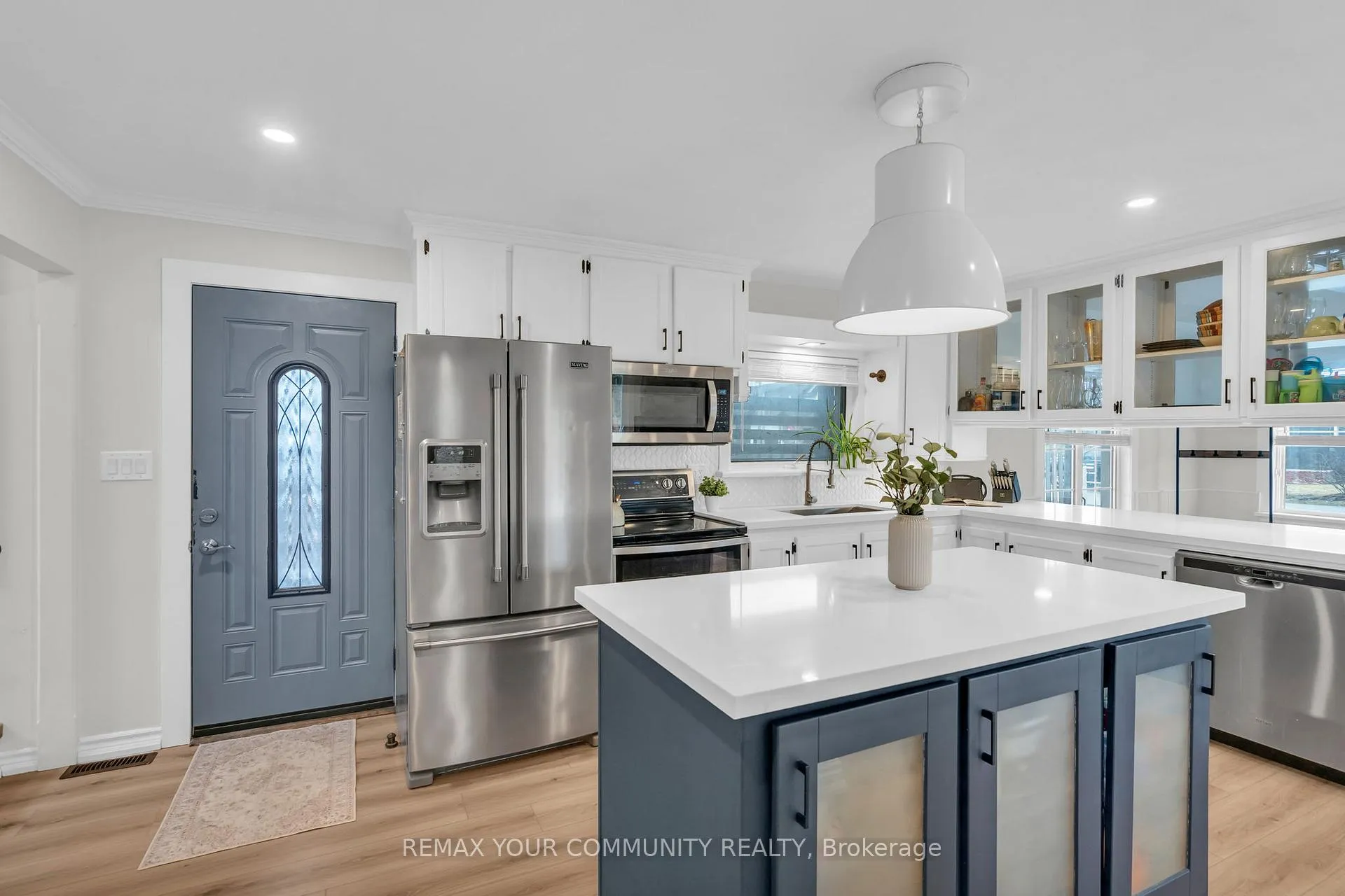 Photo 19 of 20 Farley Circle, Georgina, Historic Lakeshore Communities — HOMEH