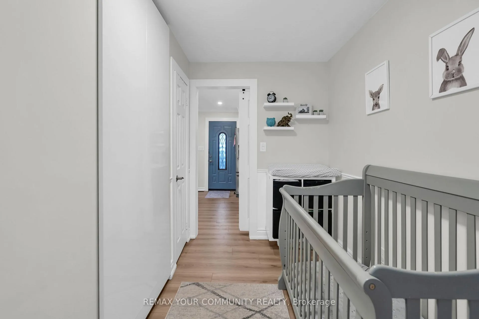 Photo 23 of 20 Farley Circle, Georgina, Historic Lakeshore Communities — HOMEH