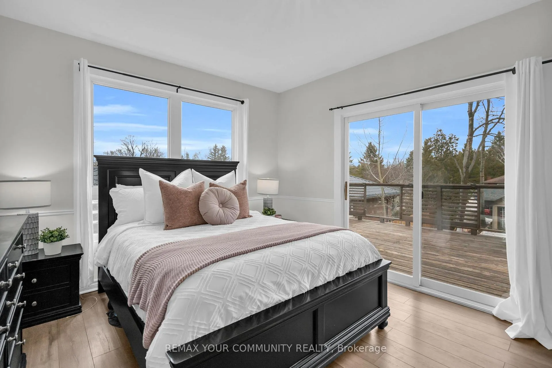 Photo 29 of 20 Farley Circle, Georgina, Historic Lakeshore Communities — HOMEH