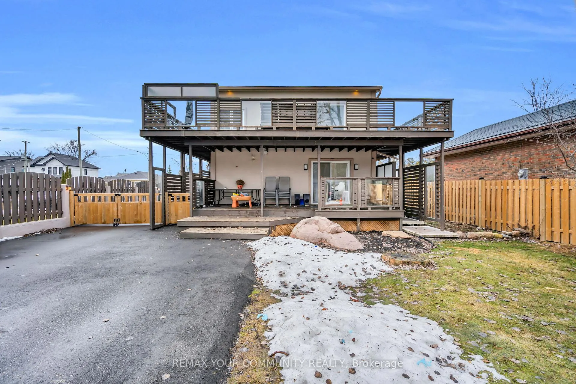 Photo 34 of 20 Farley Circle, Georgina, Historic Lakeshore Communities — HOMEH