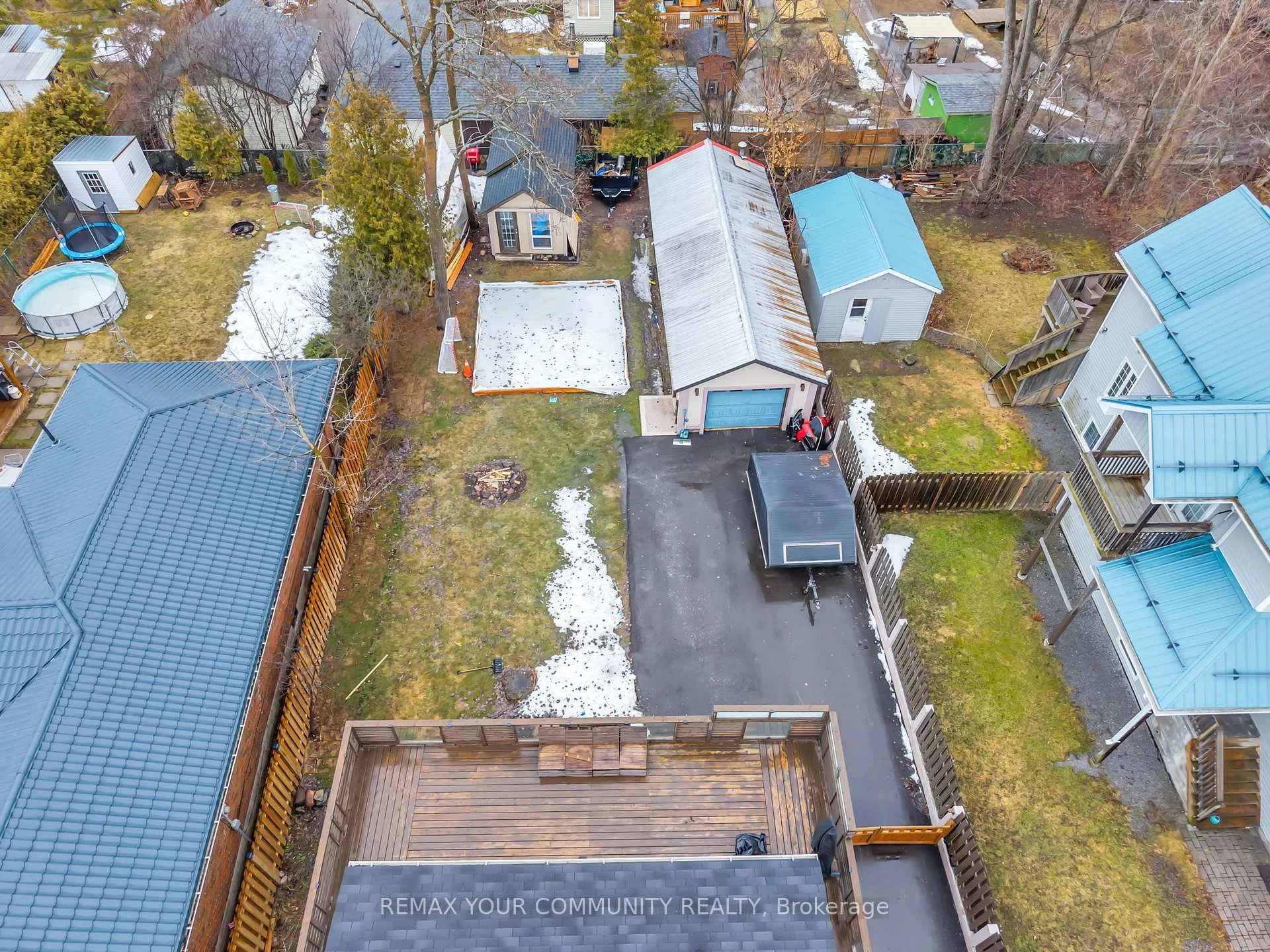 Photo 38 of 20 Farley Circle, Georgina, Historic Lakeshore Communities — HOMEH
