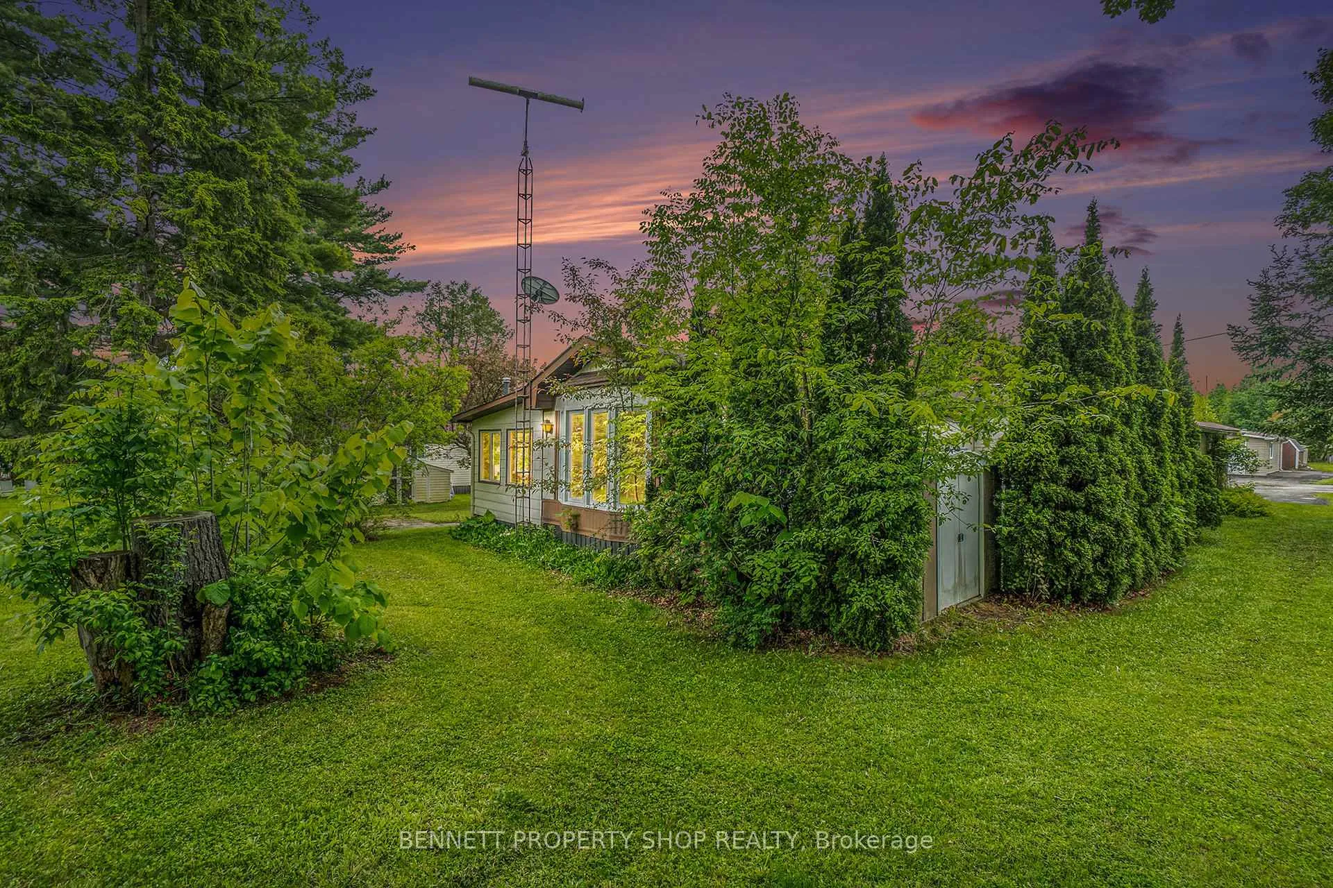 Photo 20 of 36 Woodside Lane, McNab/Braeside, Mcnab/Braeside Twps — HOMEH