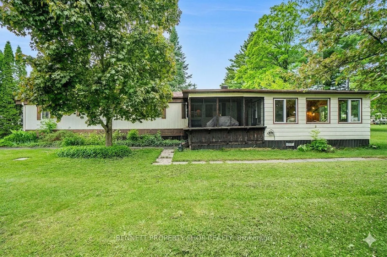 Photo 1 of 36 Woodside Lane, McNab/Braeside, Mcnab/Braeside Twps — HOMEH