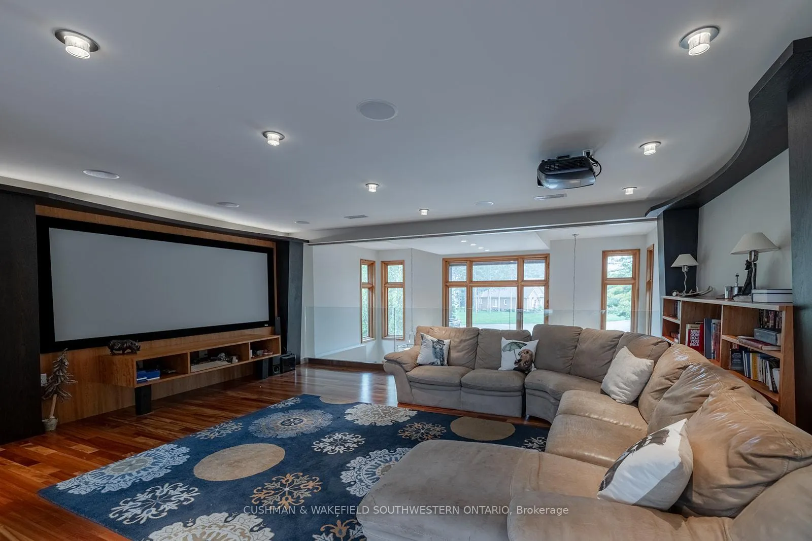 Photo 11 of 60 Sir Robert Place, Middlesex Centre, Arva — HOMEH