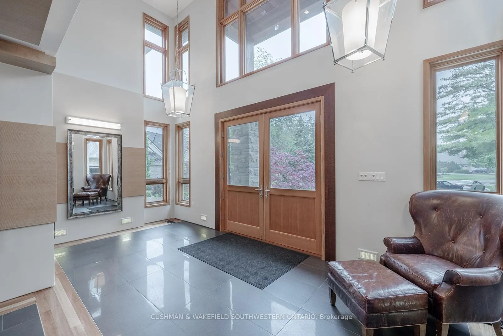 Photo 16 of 60 Sir Robert Place, Middlesex Centre, Arva — HOMEH