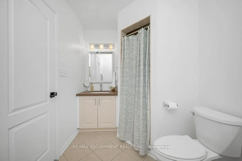 Photo 26 of 3140 Edgar Avenue, Burlington, Alton — HOMEH