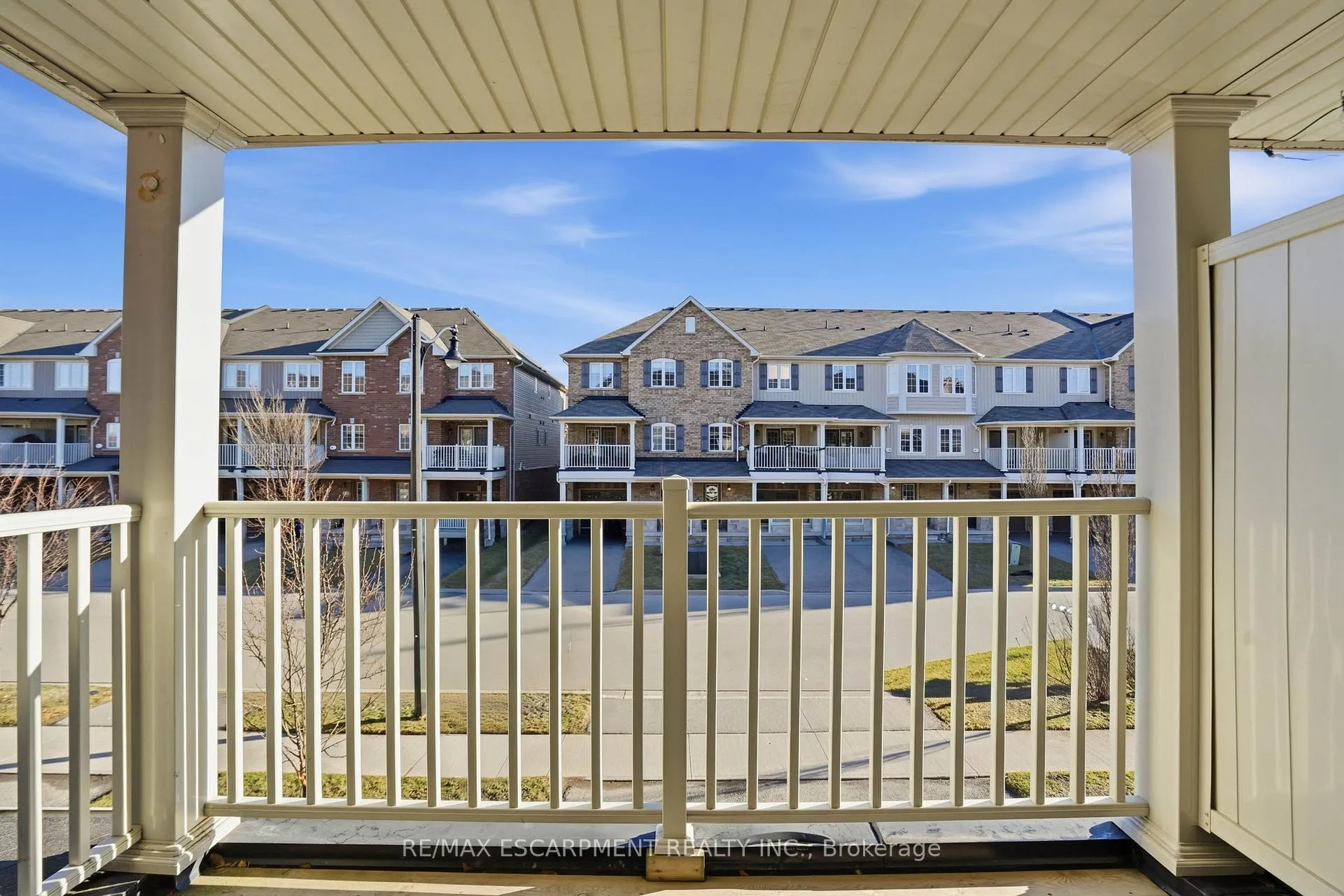 Photo 28 of 13 Hiscott Drive, Hamilton, Waterdown — HOMEH