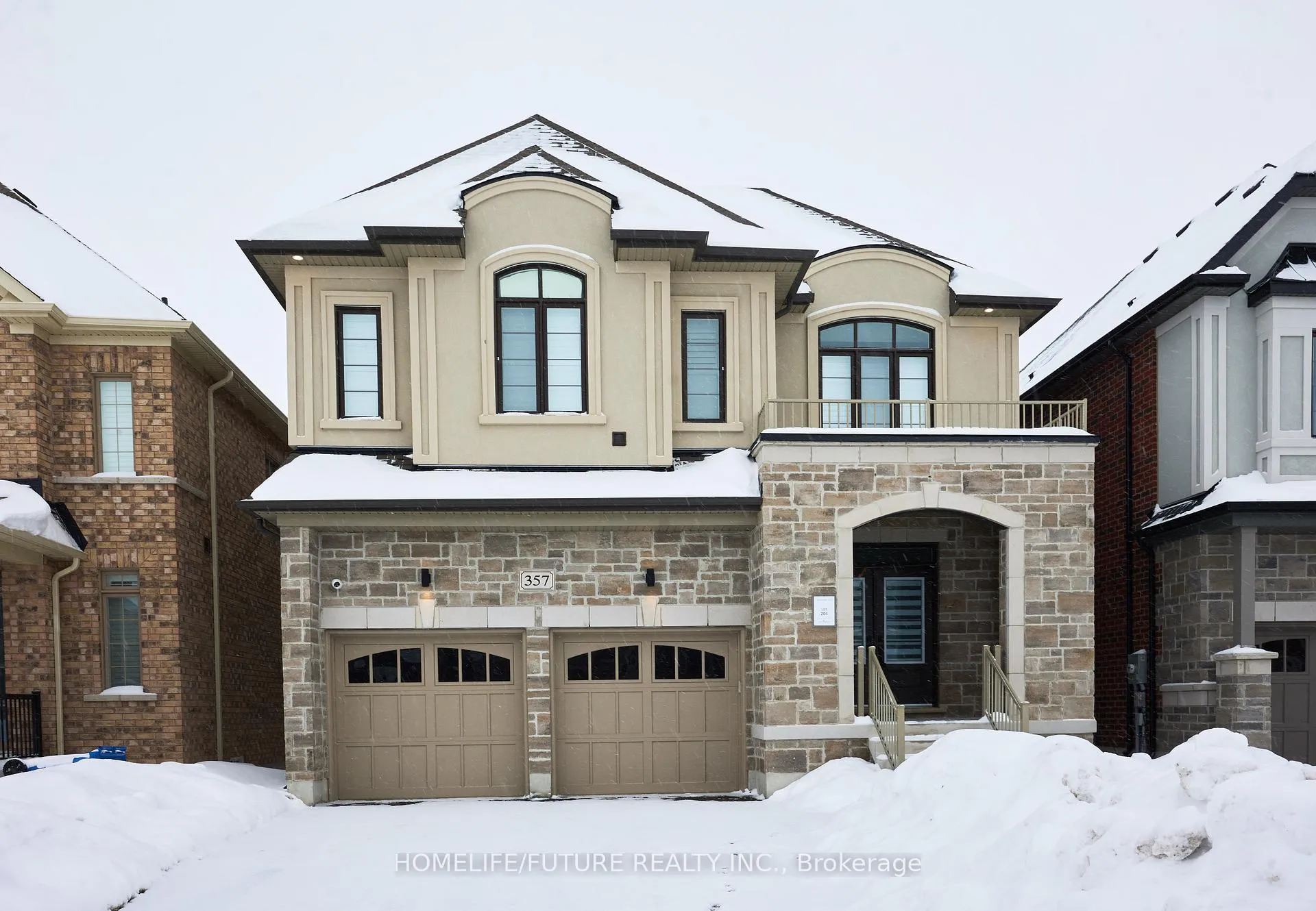 Photo 2 of 357 Danny Wheeler Boulevard, Georgina, Keswick North — HOMEH