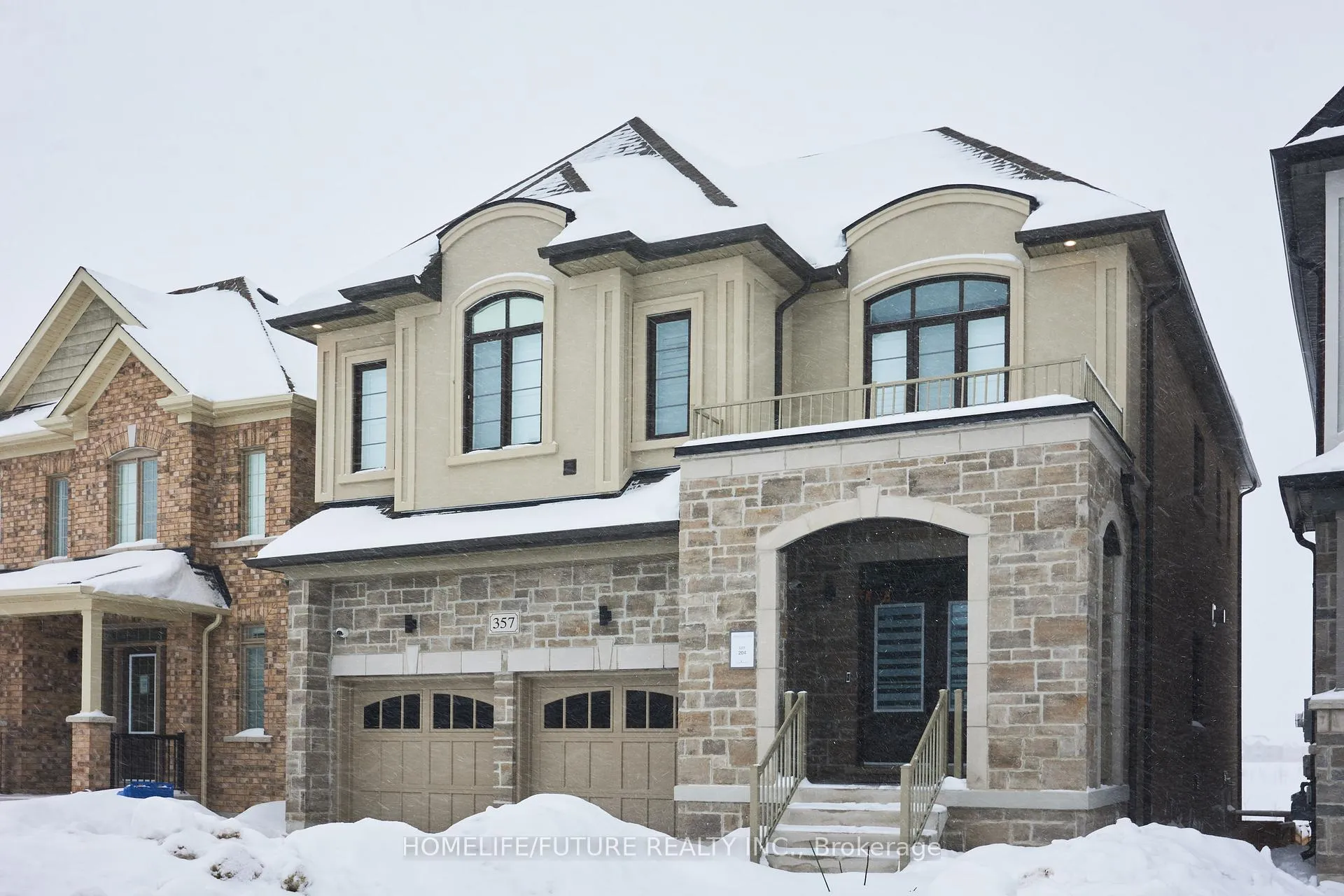 Photo 3 of 357 Danny Wheeler Boulevard, Georgina, Keswick North — HOMEH